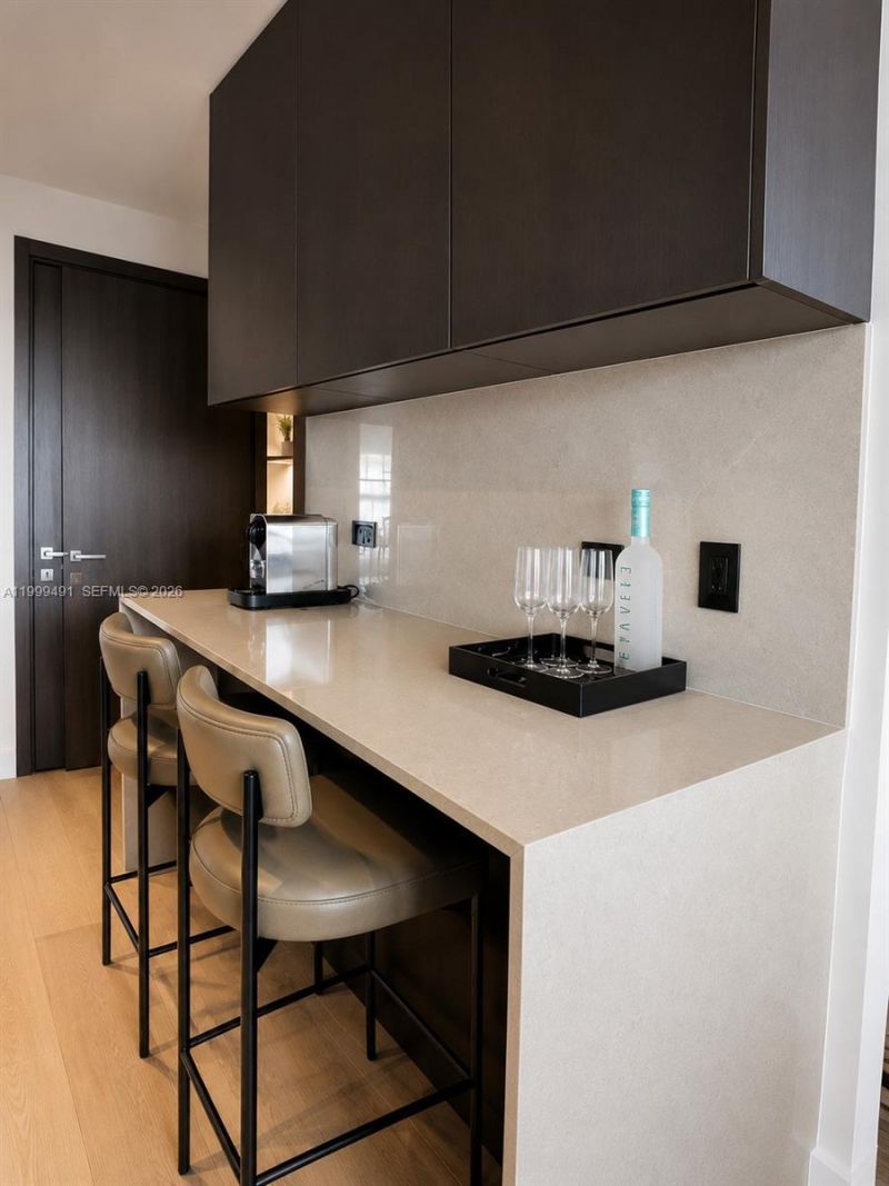 20 NE 11 St, Unit ExecPH11, Miami, FL 33132 Photo