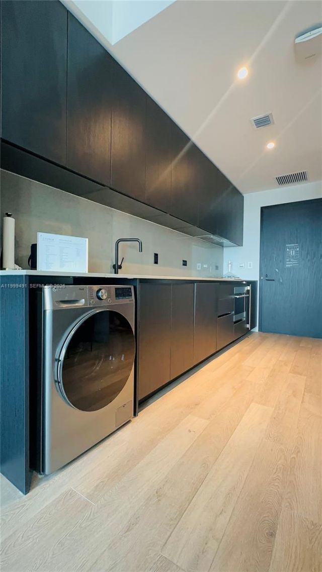 20 NE 11 St, Unit ExecPH11, Miami, FL 33132 Photo