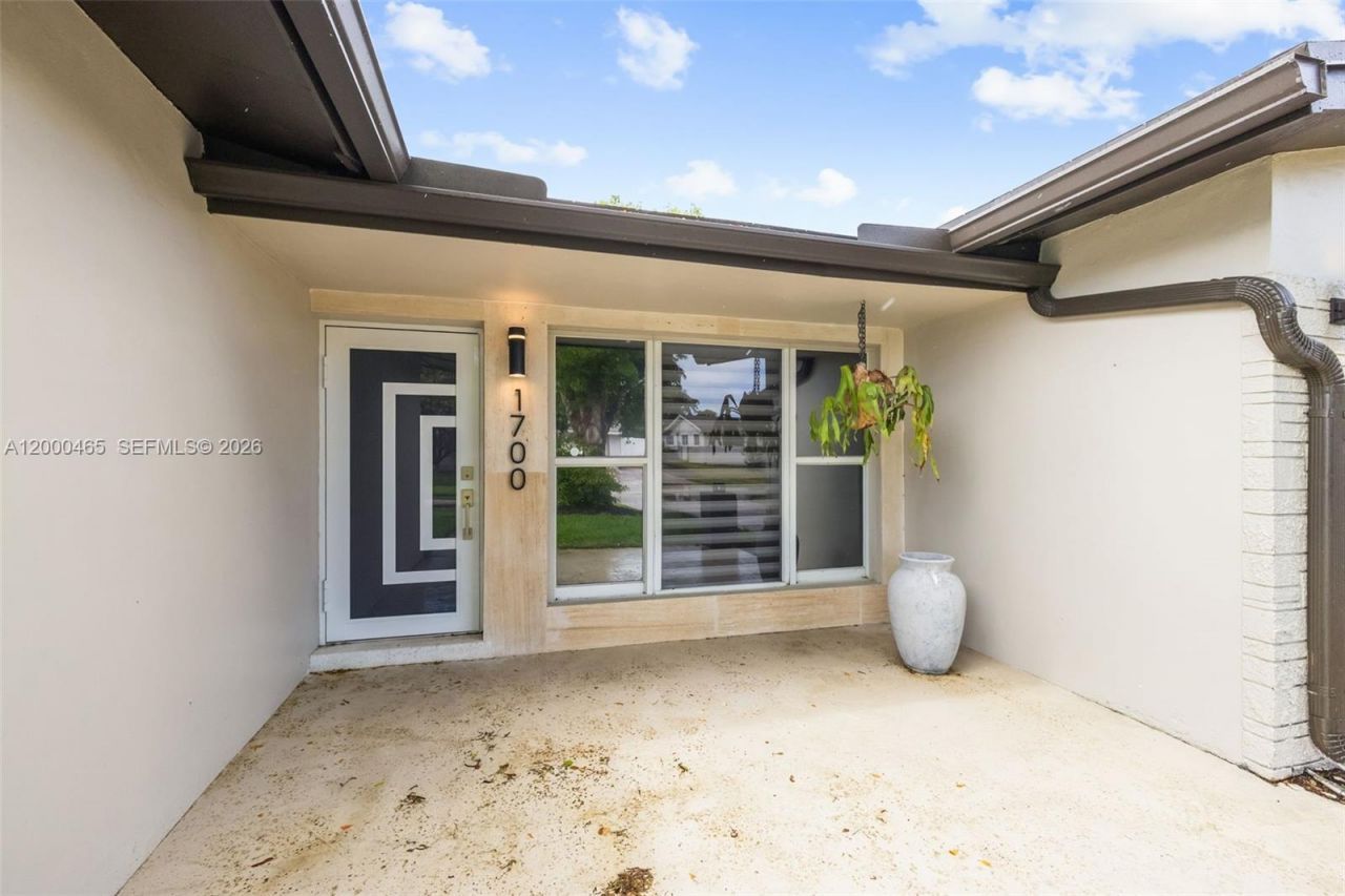 1700 N 48th Ave, Hollywood, FL 33021 Photo