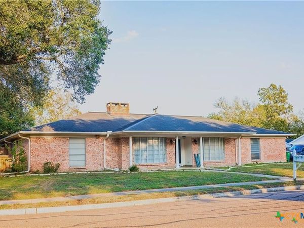 111 Dover Dell , Victoria, TX 77904