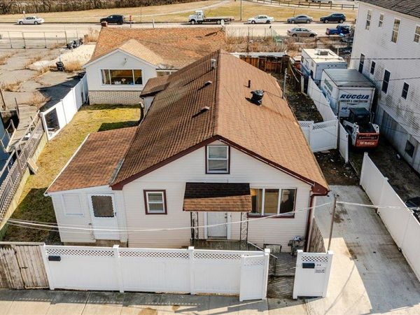 214 beach third , Far Rockaway, NY 11691