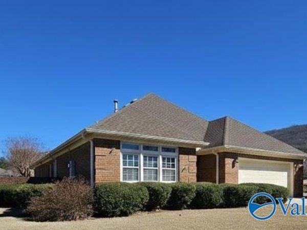 15000 Ashmont Circle, Huntsville, AL 35803