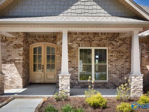 52 Trail Loop Road, Huntsville, AL 35803