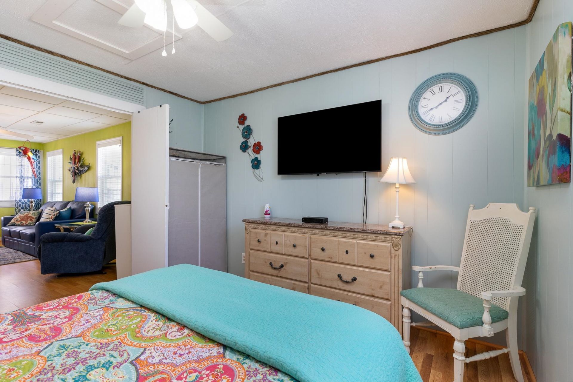 6001 S Kings Hwy. Photo 16