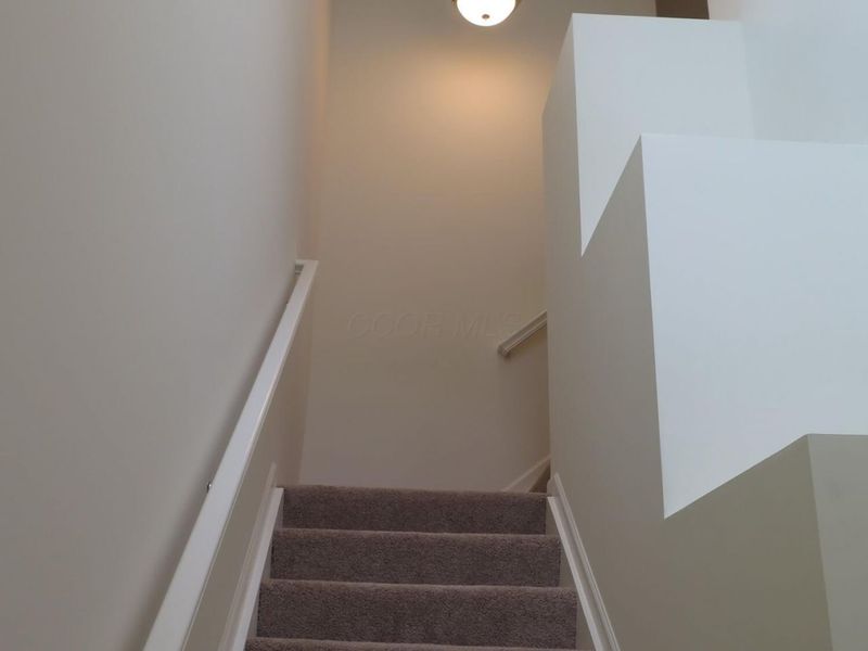 541 Wintergreen Way, Lewis Center, OH 43035 Photo 2