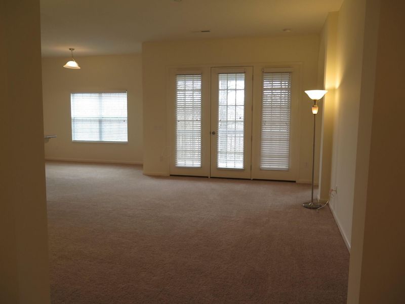 541 Wintergreen Way, Lewis Center, OH 43035 Photo 3