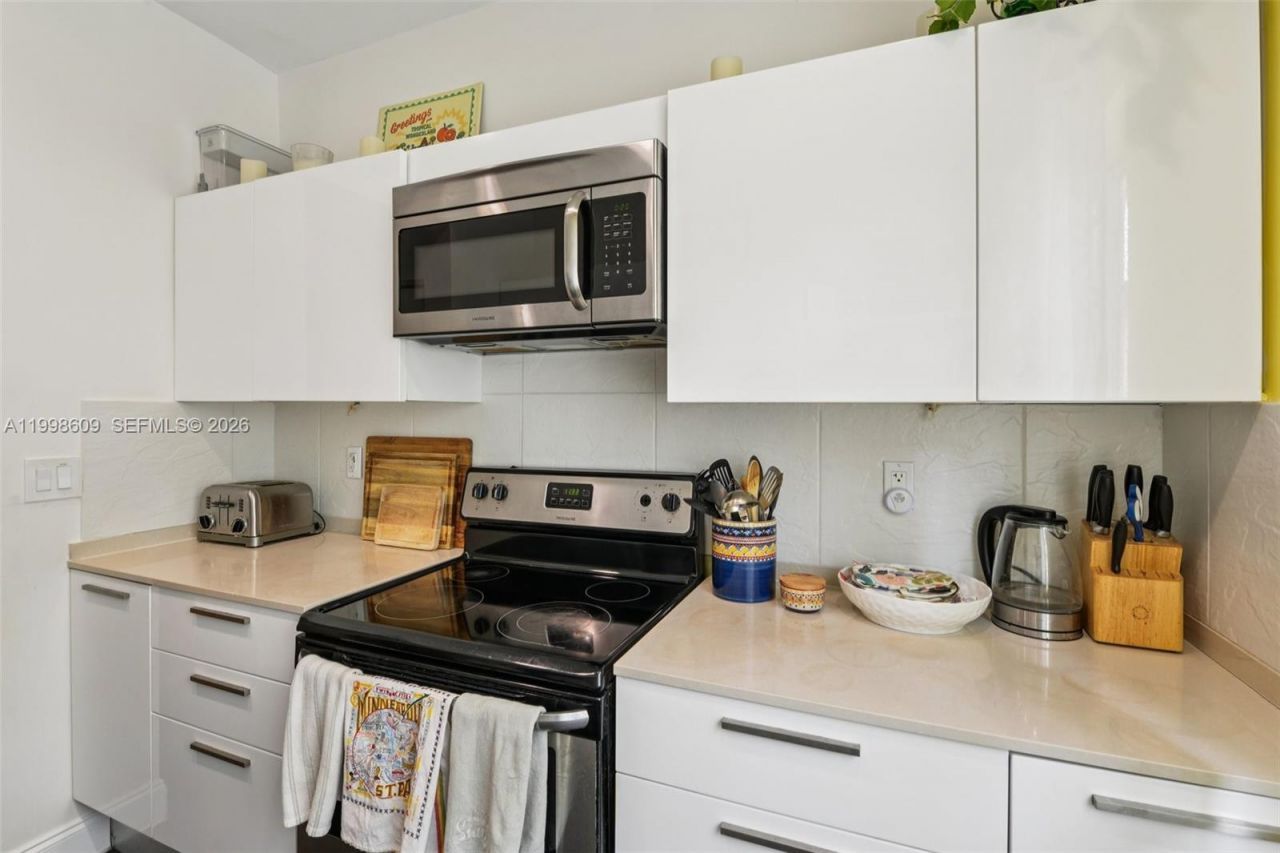 1510 Meridian Ave, Unit 12, Miami Beach, FL 33139 Photo