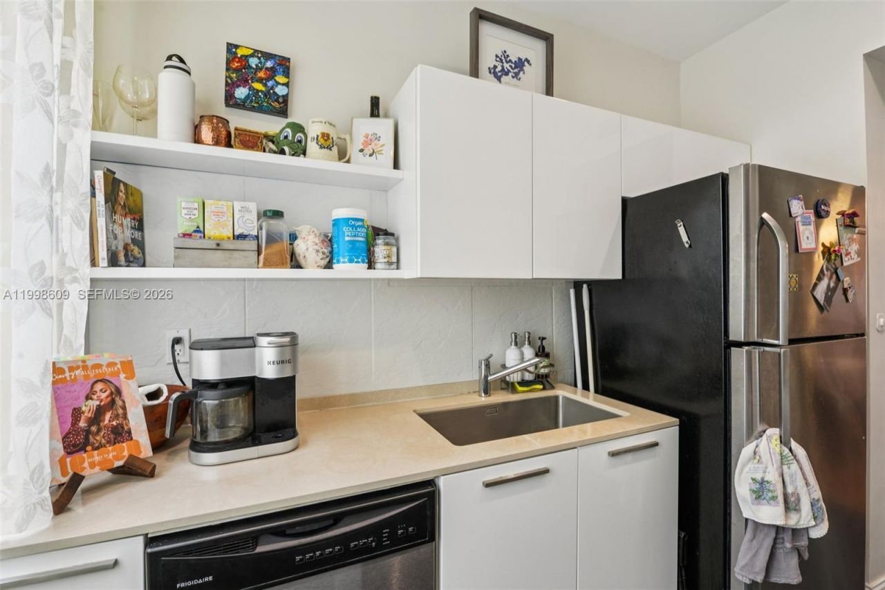 1510 Meridian Ave, Unit 12, Miami Beach, FL 33139 Photo