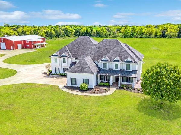 6100 Old Clarksville Road, Reno, TX 75462
