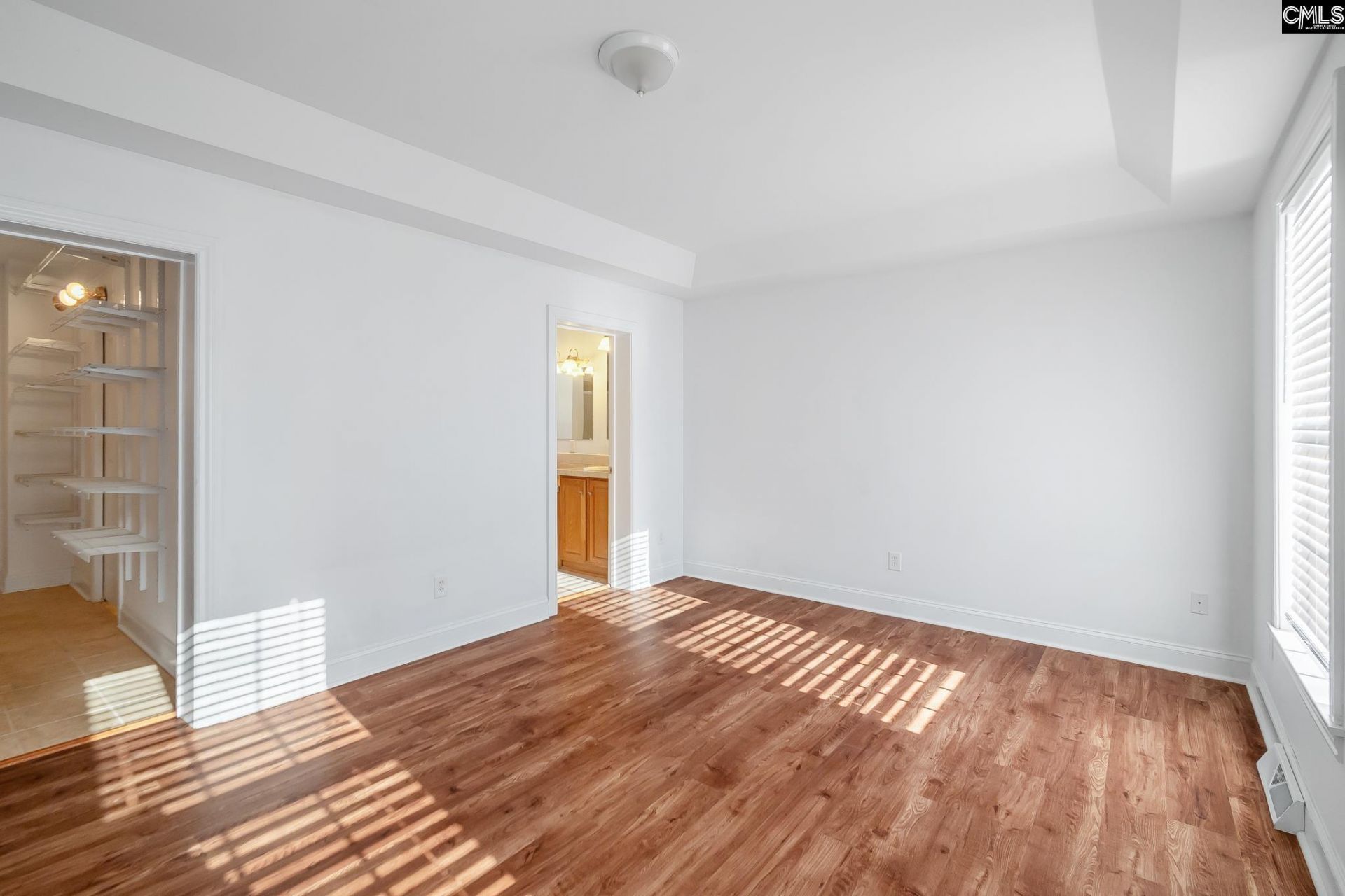 1876 Columbia Road Photo 16