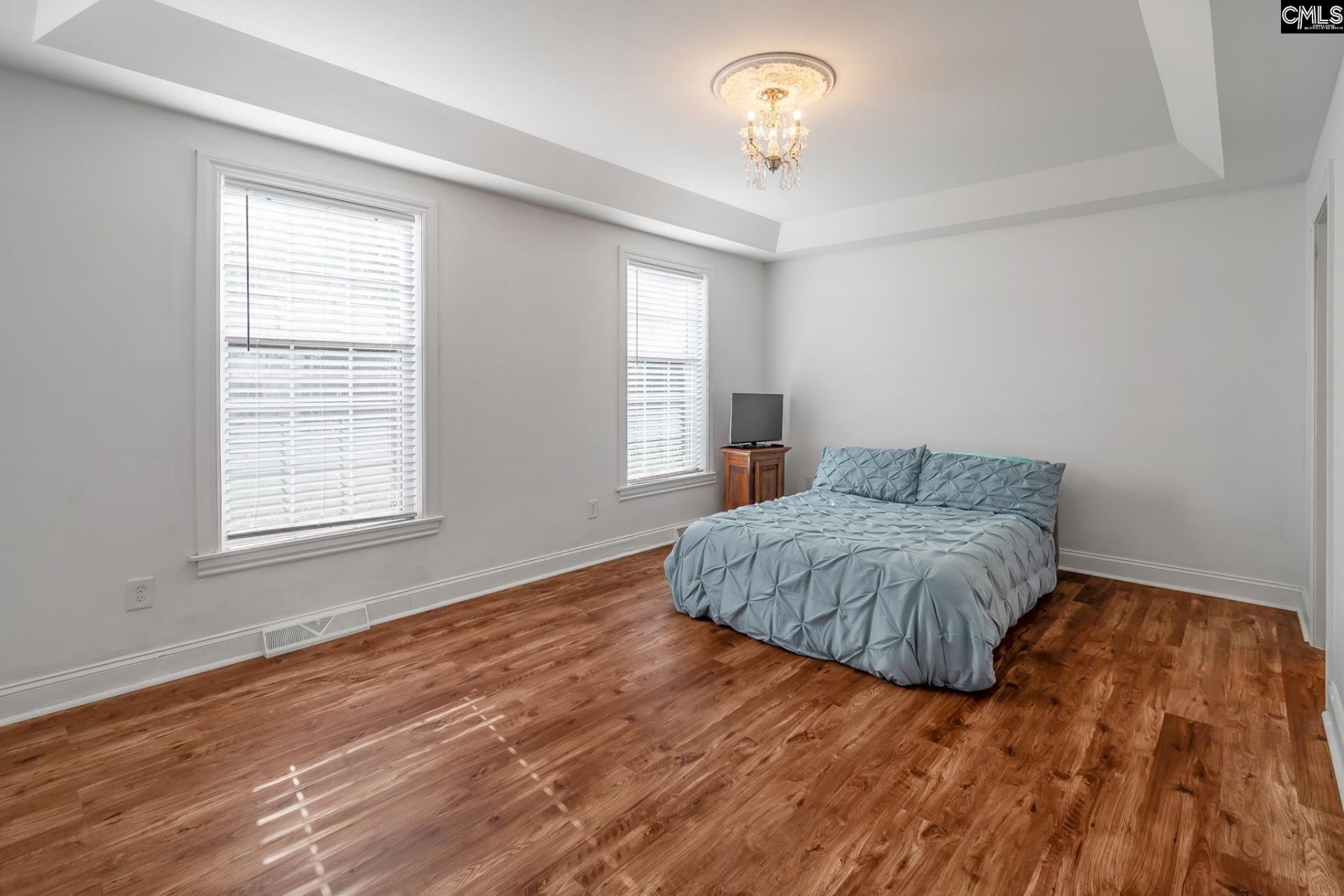 1876 Columbia Road Photo 33