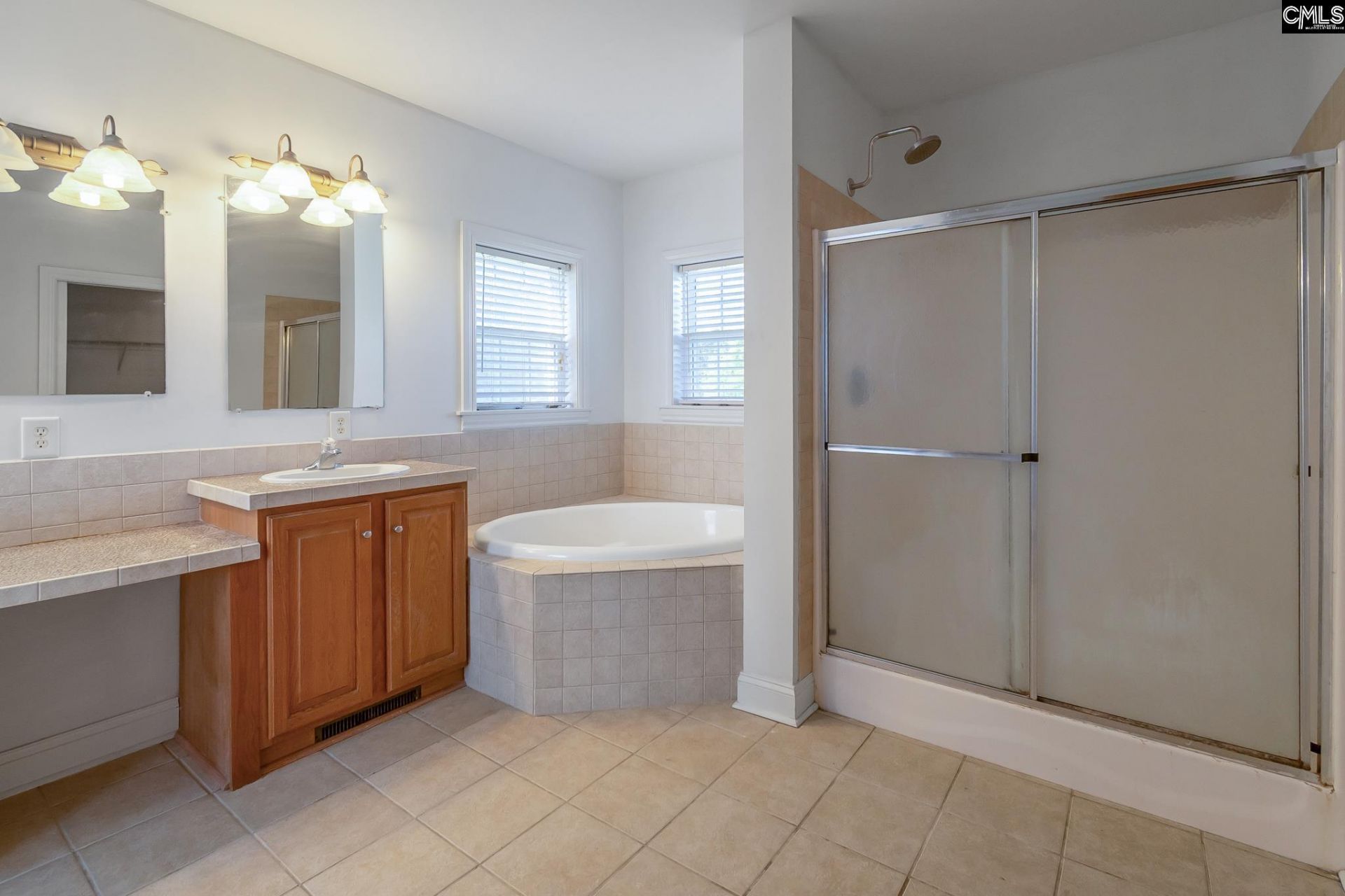 1876 Columbia Road Photo 36