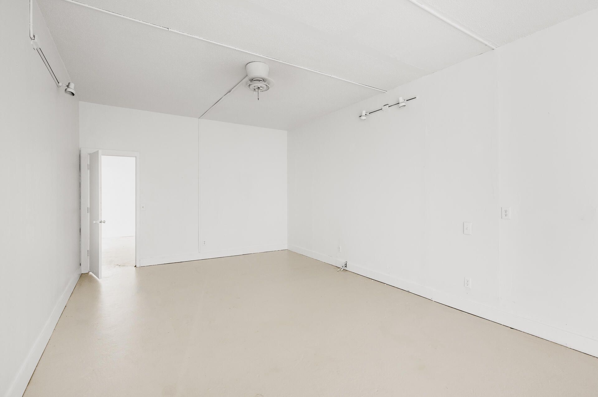 3030 Brownell Avenue Photo 16