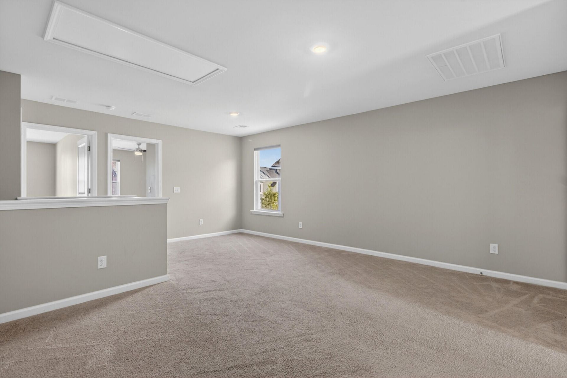 106 Trumpet Vine Drive Photo 19