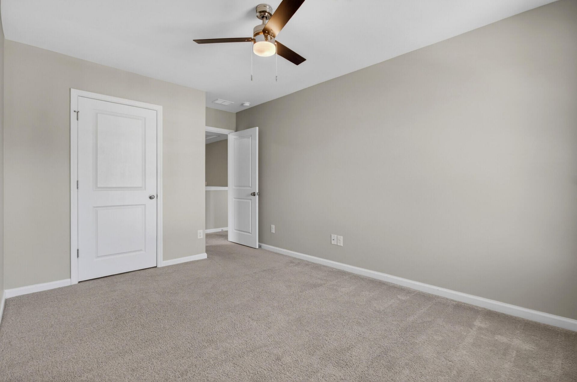 106 Trumpet Vine Drive Photo 33