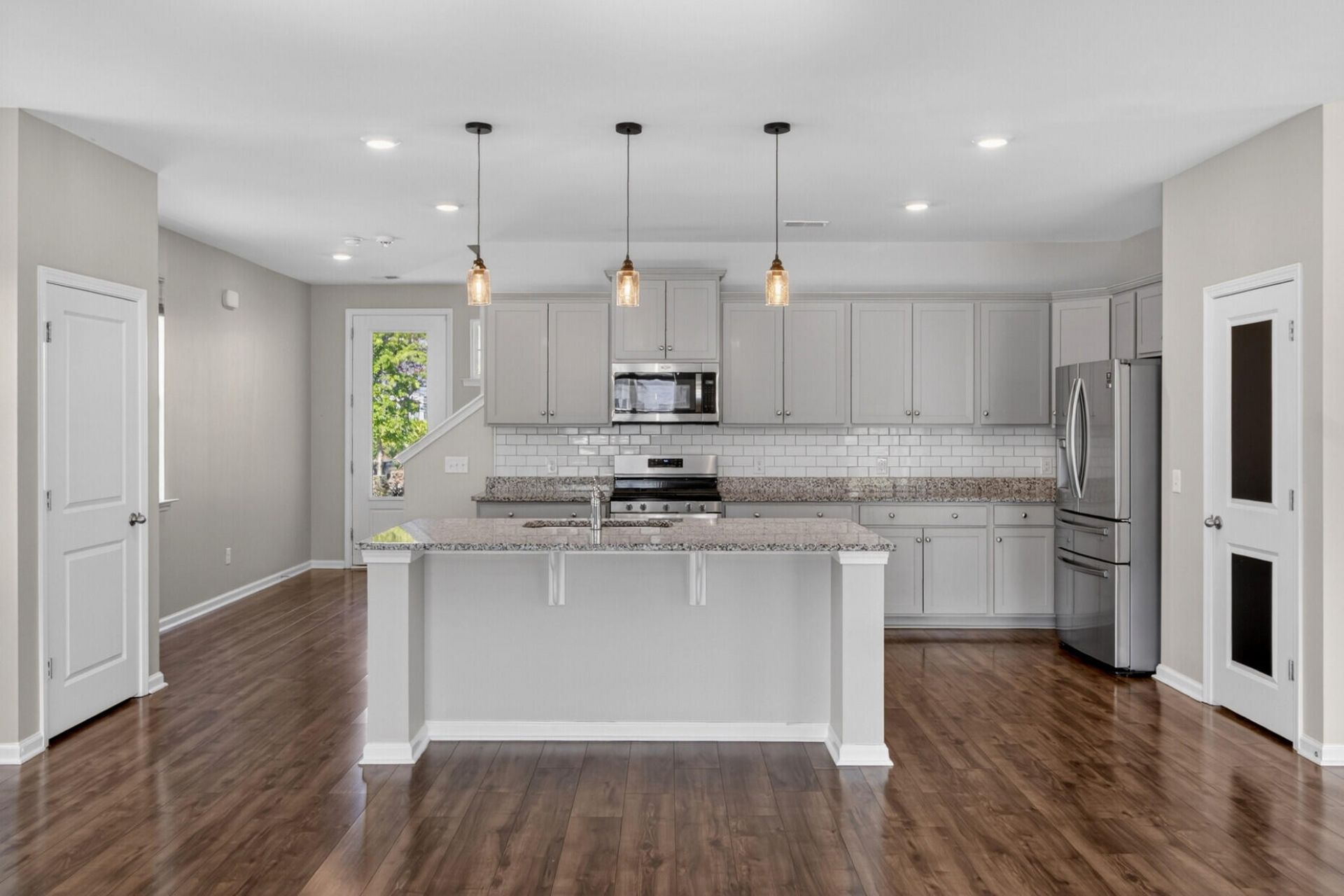 106 Trumpet Vine Drive Photo 4