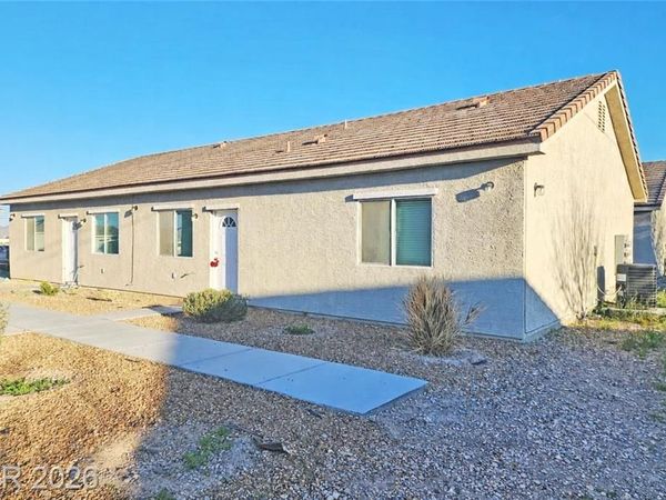 1121 Sixshooter Avenue, Unit 2, Pahrump, NV 89048
