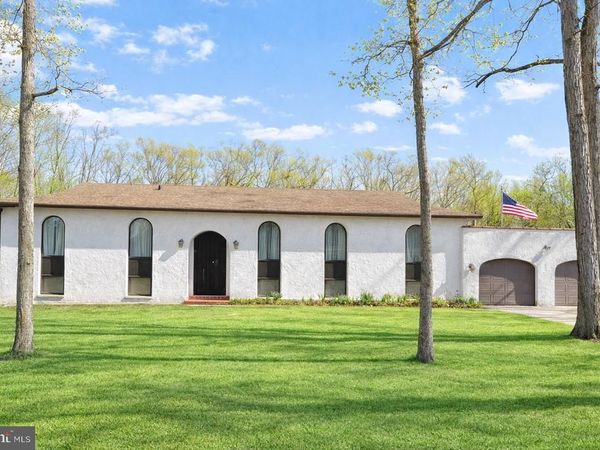 1590 E ELMER ROAD, VINELAND, NJ 08361