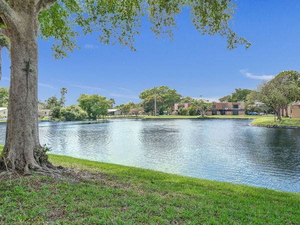 8992 Palm Tree Lane, Unit 8992, Pembroke Pines, FL 33024