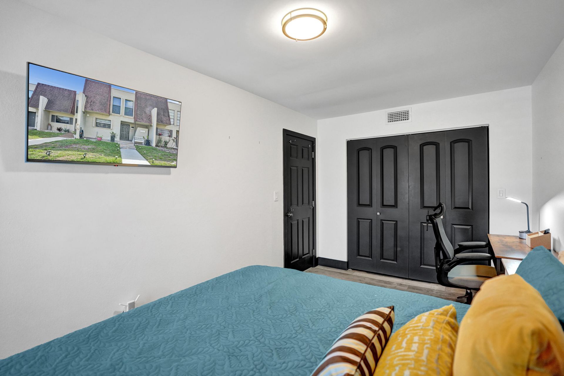 8992 Palm Tree Lane, Unit 8992, Pembroke Pines, FL 33024 Photo