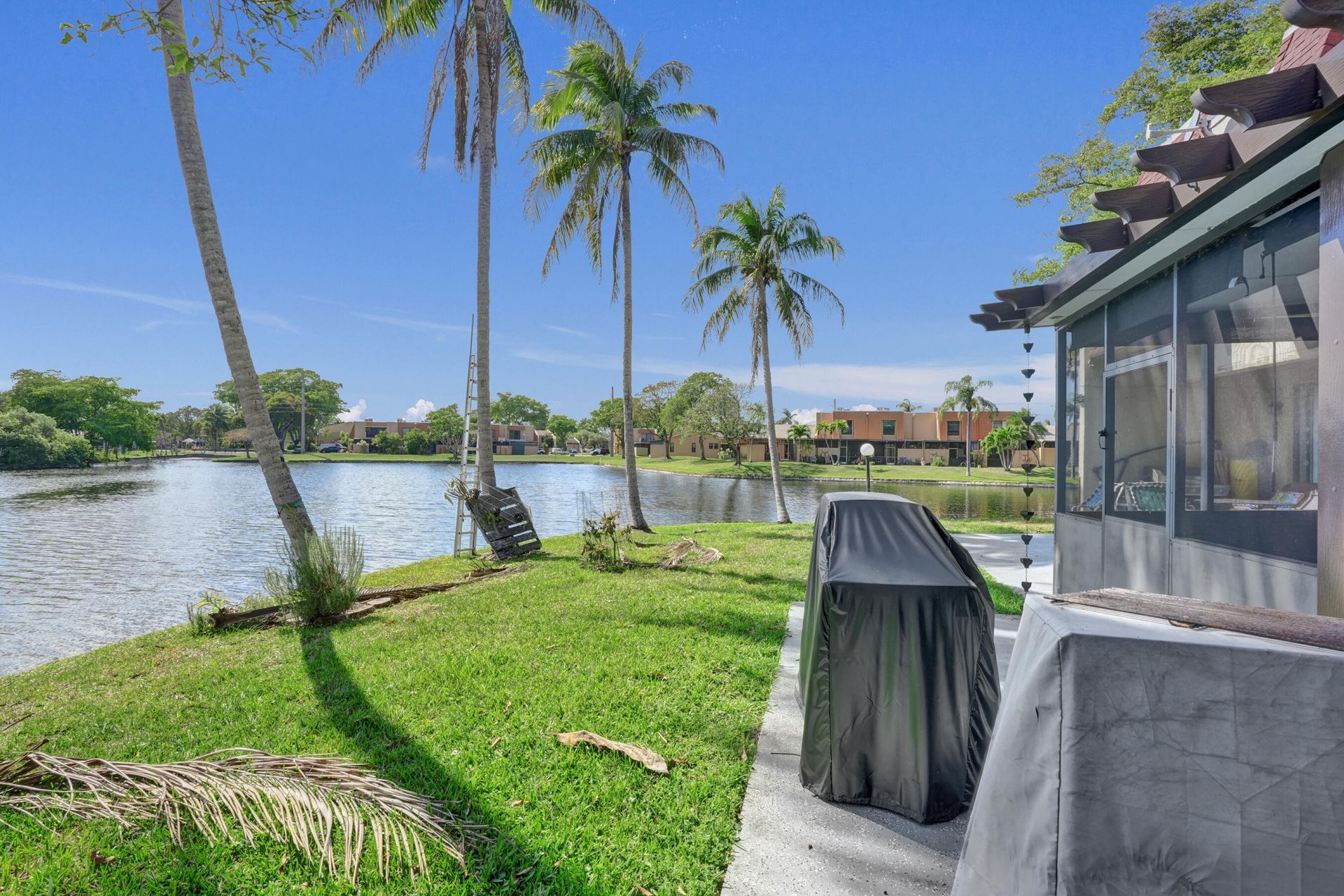 8992 Palm Tree Lane, Unit 8992, Pembroke Pines, FL 33024 Photo