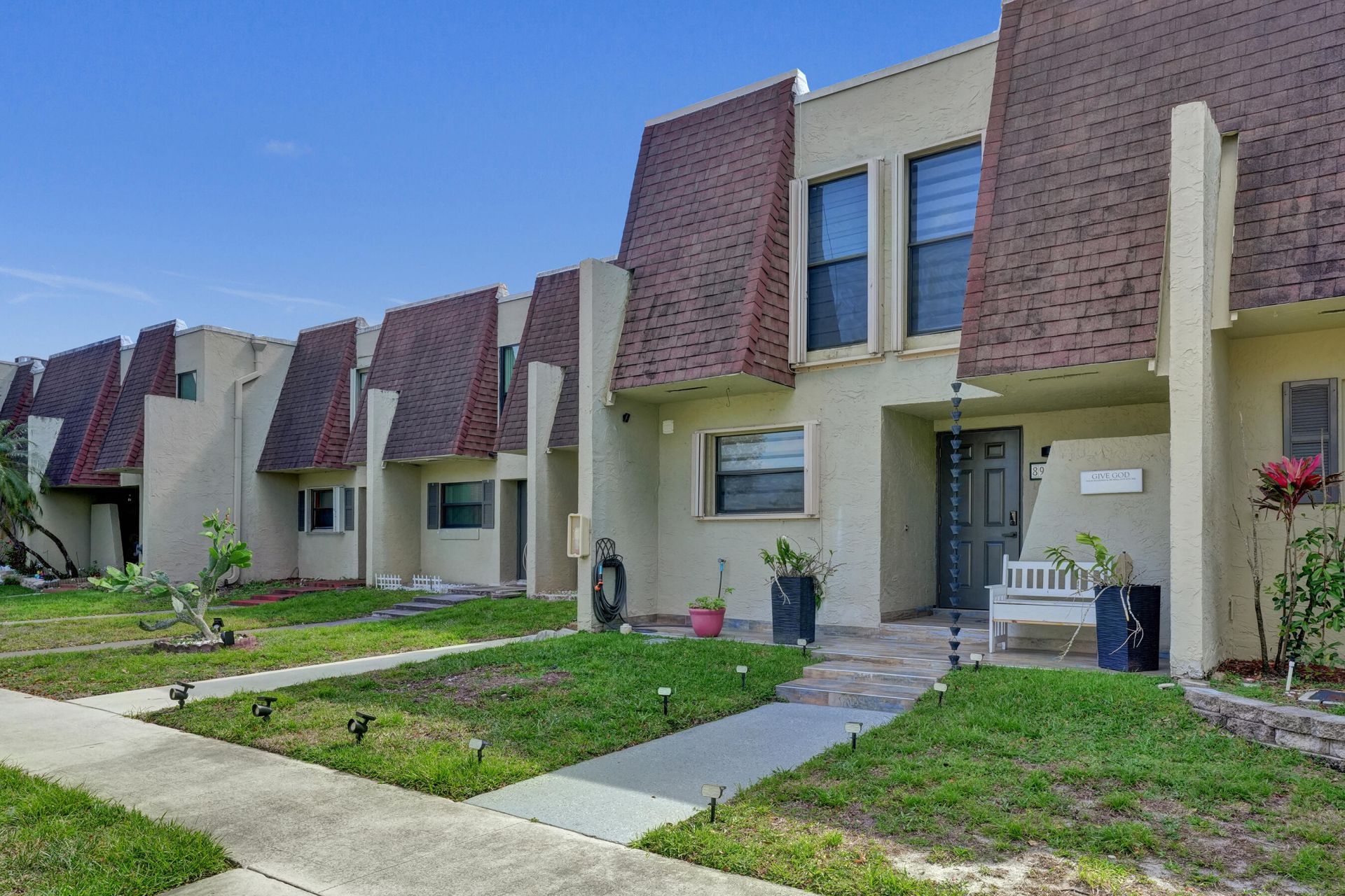 8992 Palm Tree Lane, Unit 8992, Pembroke Pines, FL 33024 Photo