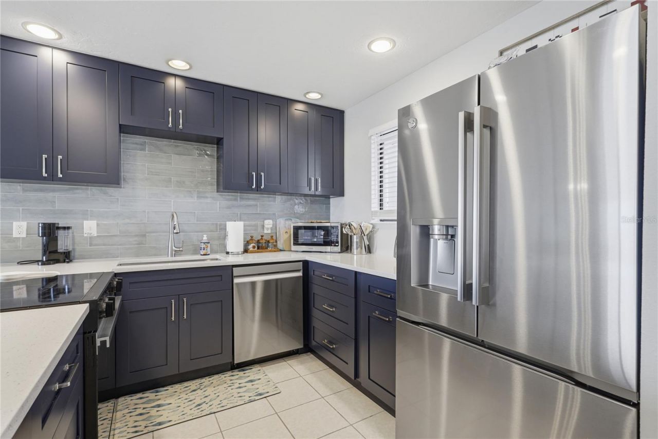 1801 Gulf Drive N, Unit 142, Bradenton Beach, FL 34217 Photo