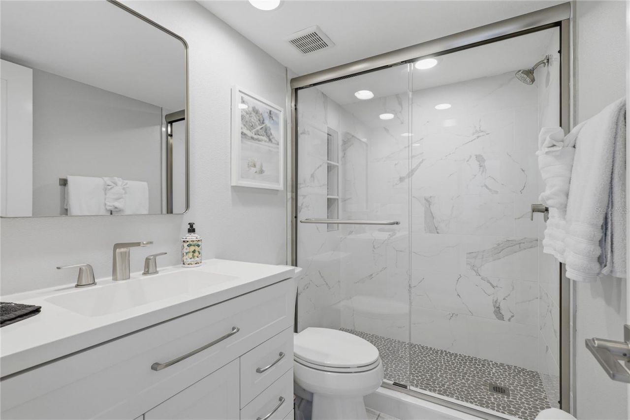 1801 Gulf Drive N, Unit 142, Bradenton Beach, FL 34217 Photo