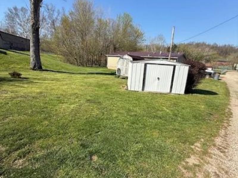 1 Cardaras Drive, Glouster, OH 45732 Photo 3