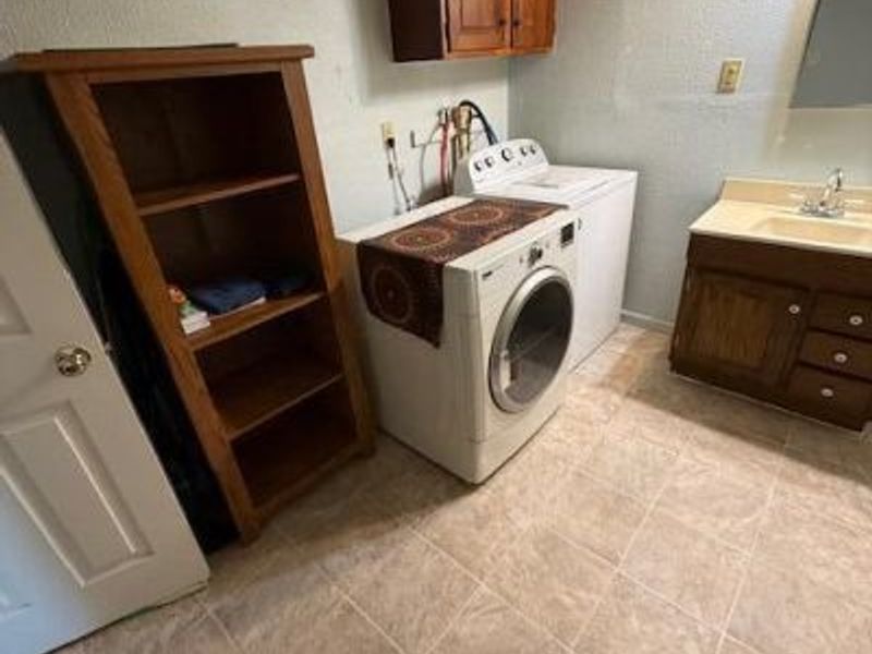 1 Cardaras Drive, Glouster, OH 45732 Photo 9