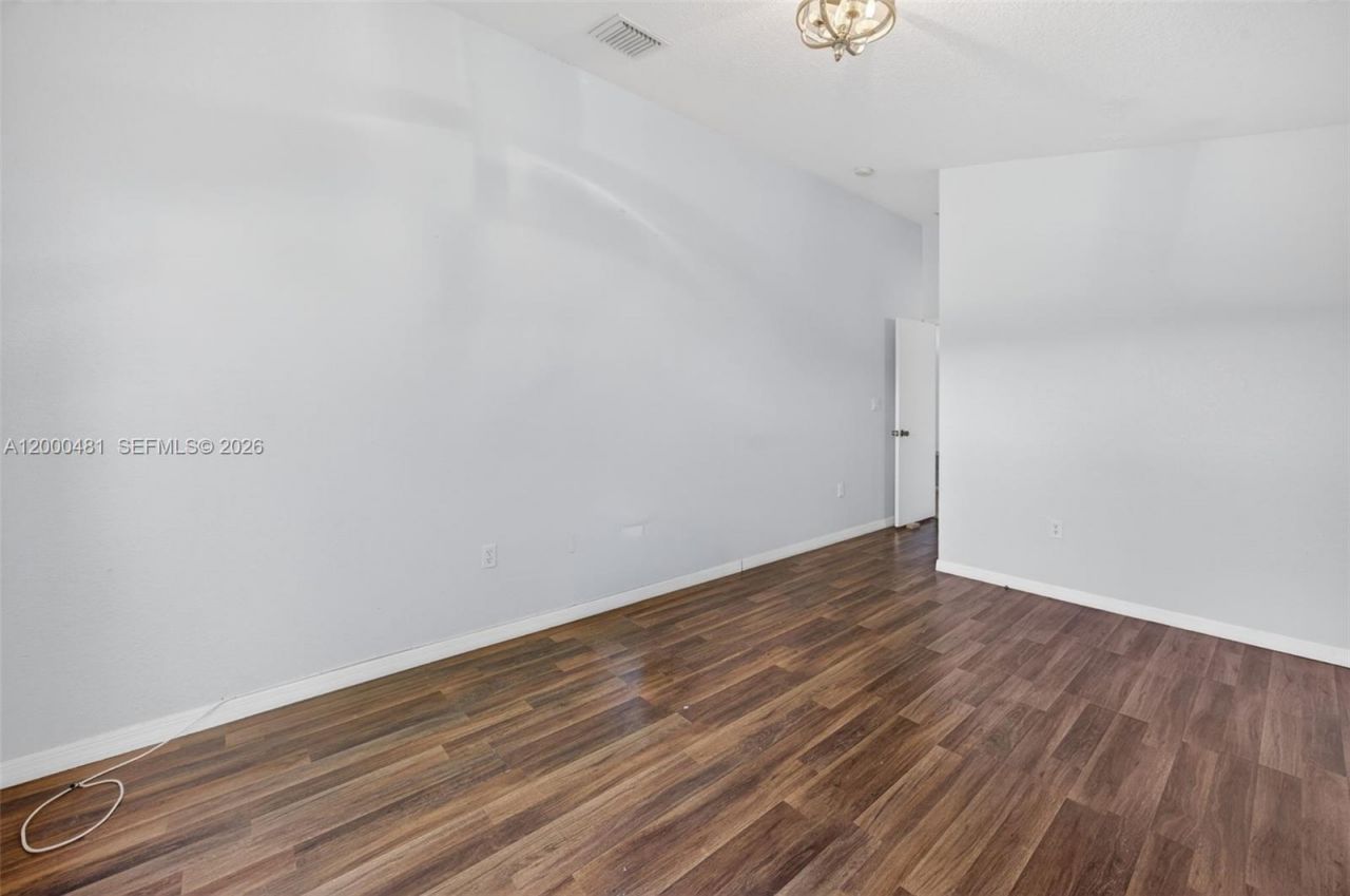 2073 SE 13th St , Homestead, FL 33035 Photo