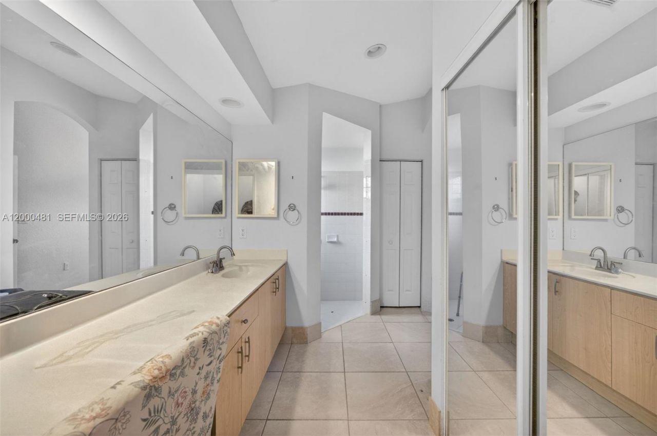 2073 SE 13th St , Homestead, FL 33035 Photo