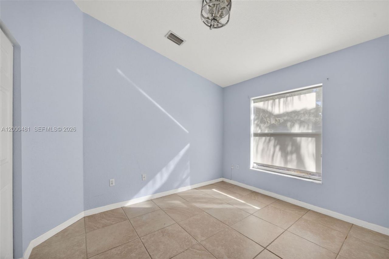 2073 SE 13th St , Homestead, FL 33035 Photo