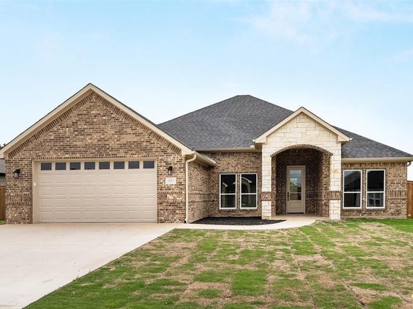 507 Limestone Circle, Mabank, TX 75147