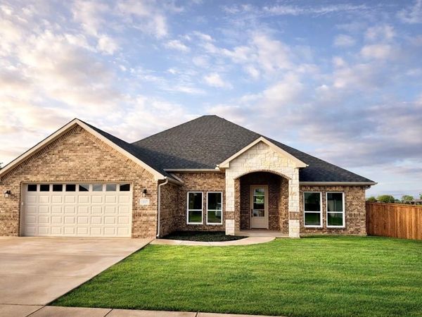 507 Limestone Circle, Mabank, TX 75147