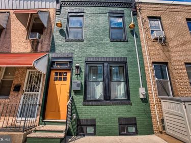 1304 S HICKS STREET, PHILADELPHIA, PA 19146