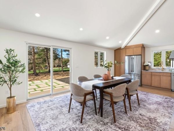 175 E Crescent Ave, Allendale, NJ 07401