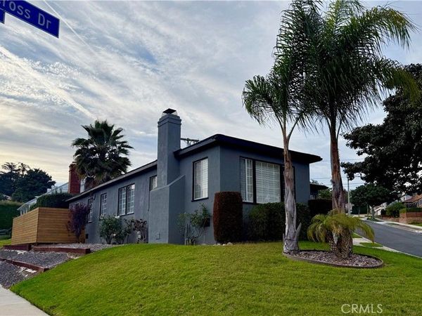 5541 Harcross Drive, Los Angeles, CA 90043
