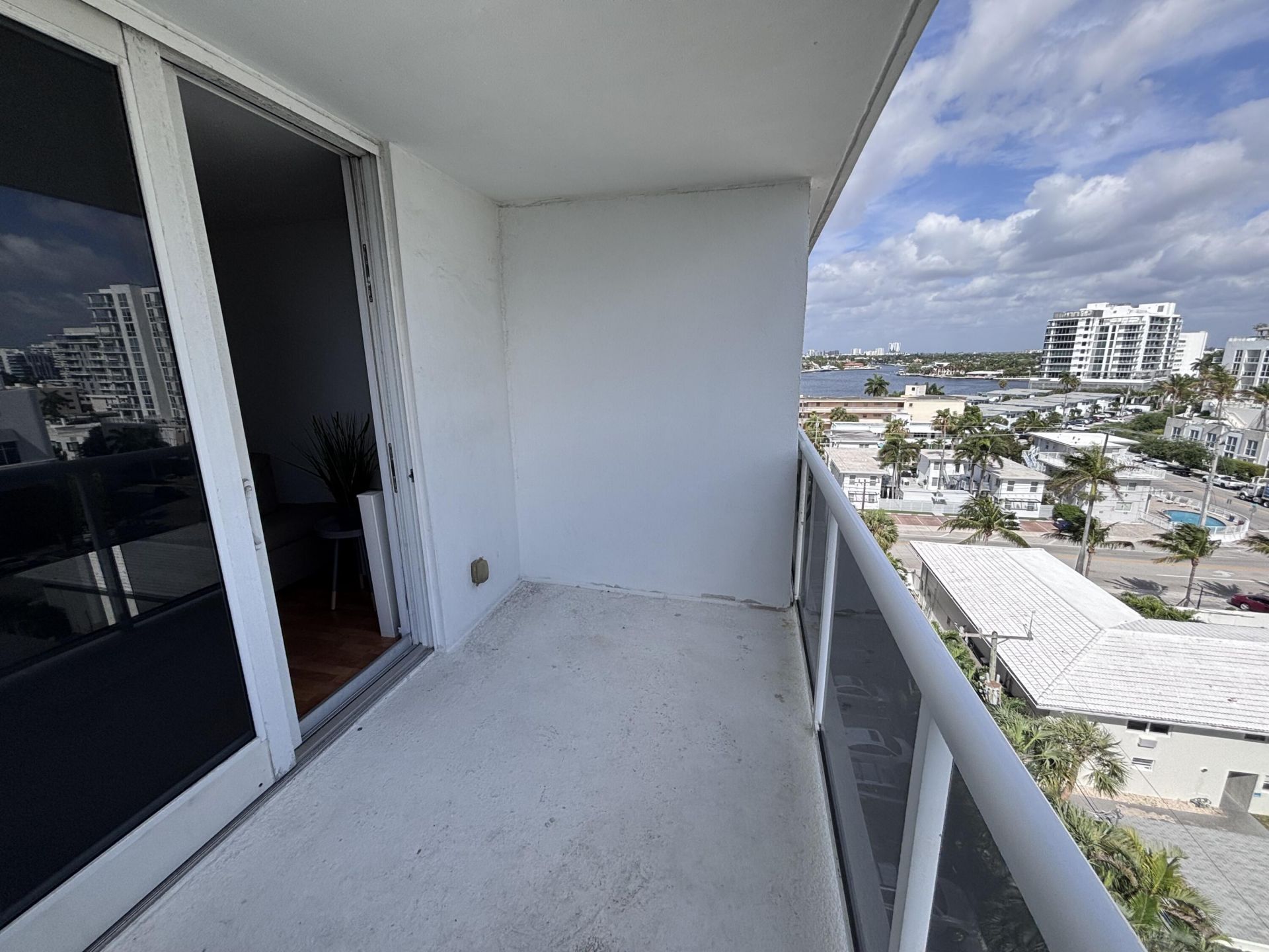 336 N Birch Road, Unit 8d, Fort Lauderdale, FL 33304 Photo