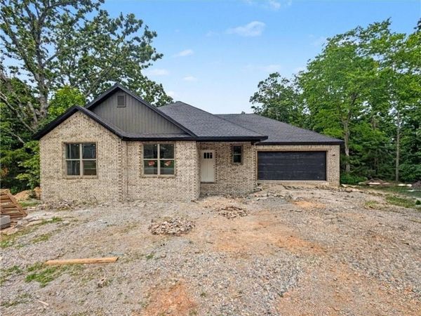 15 Salen Lane, Bella Vista, AR 72715