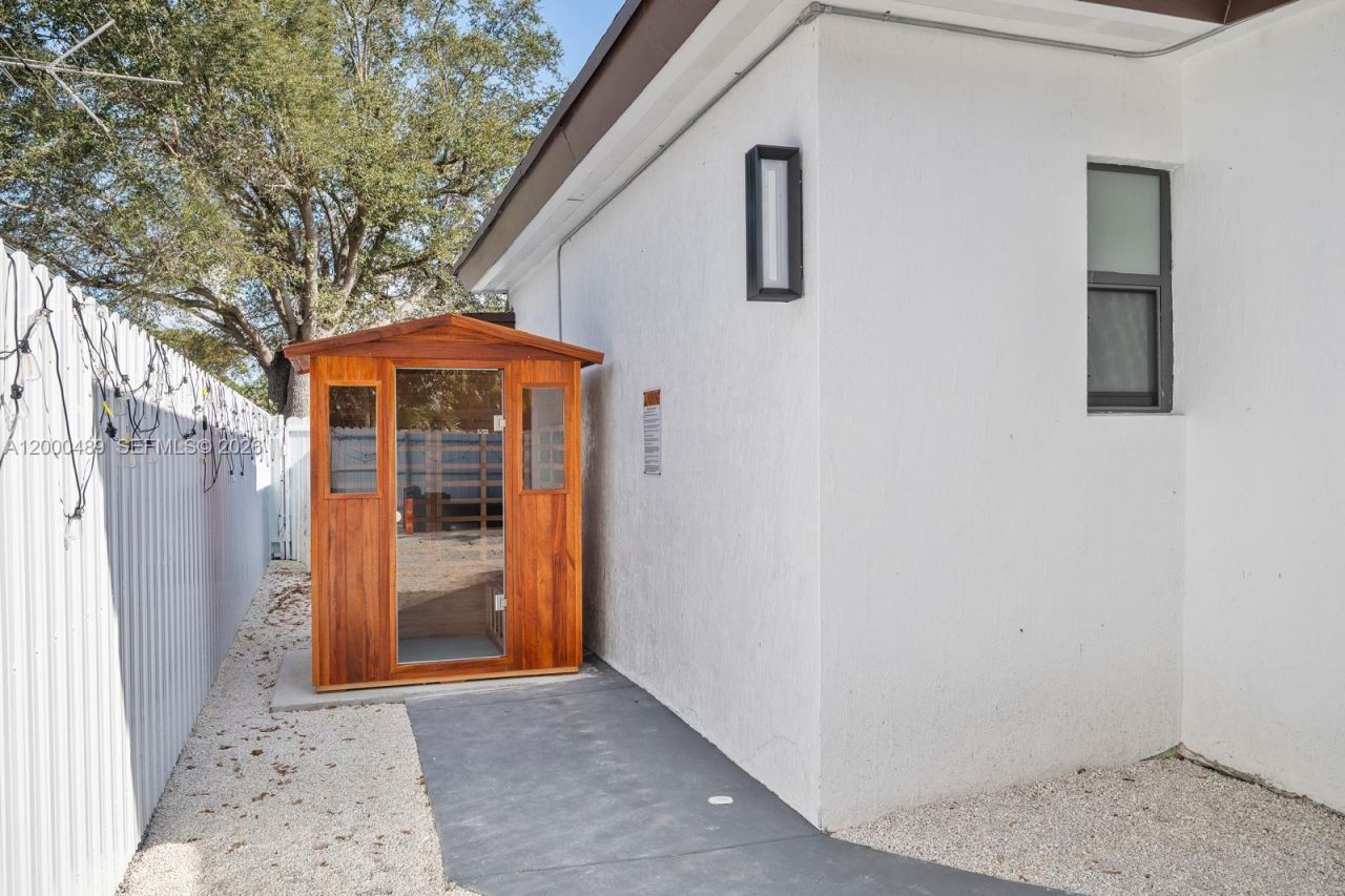 11730 NW 3rd Ave, Miami, FL 33168 Photo