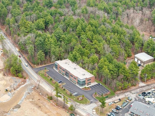 71 Pond Street, Norfolk, MA 02056