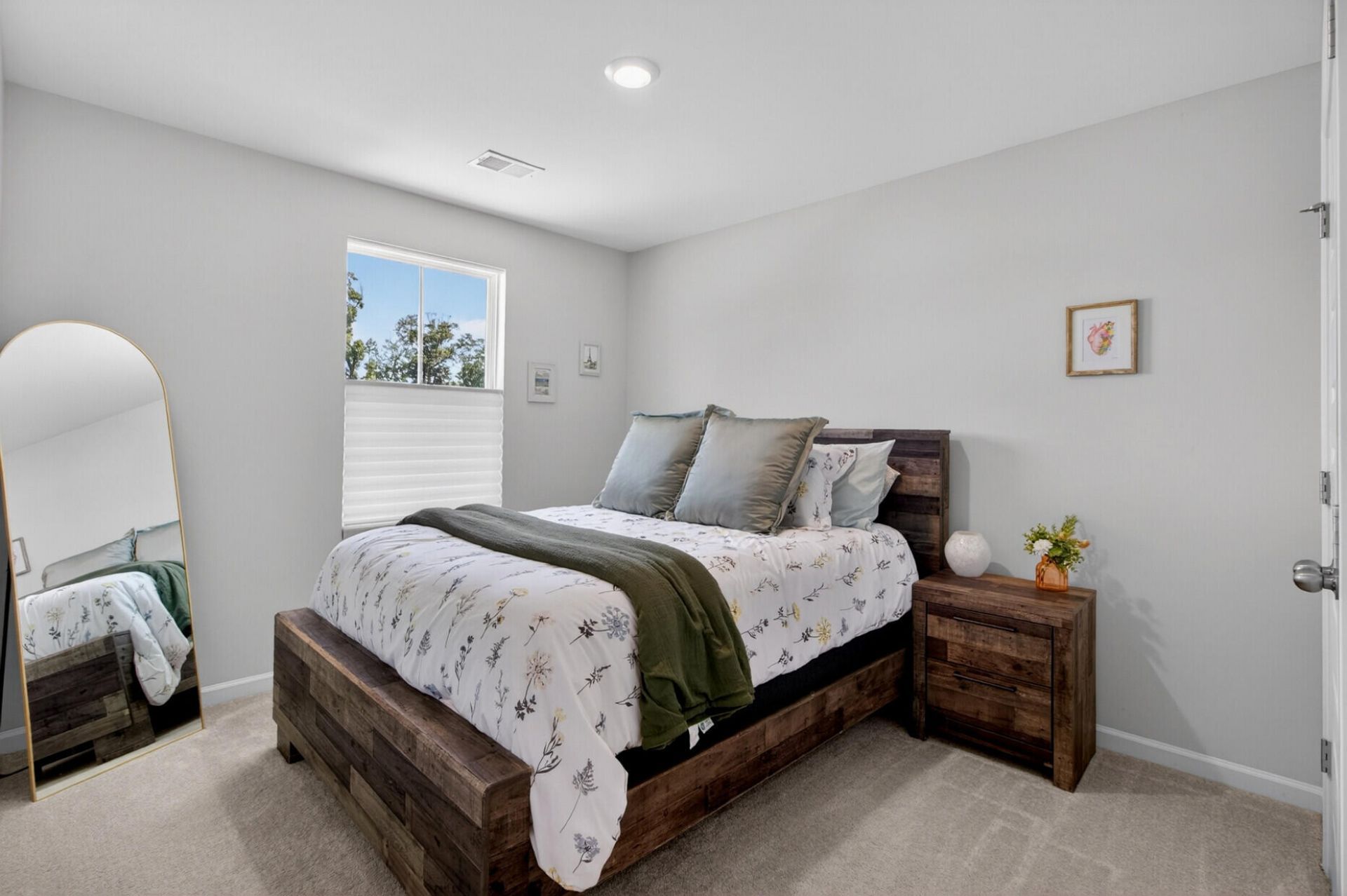 123 Vistawood Drive Photo 28