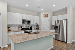 123 Vistawood Drive photo 4