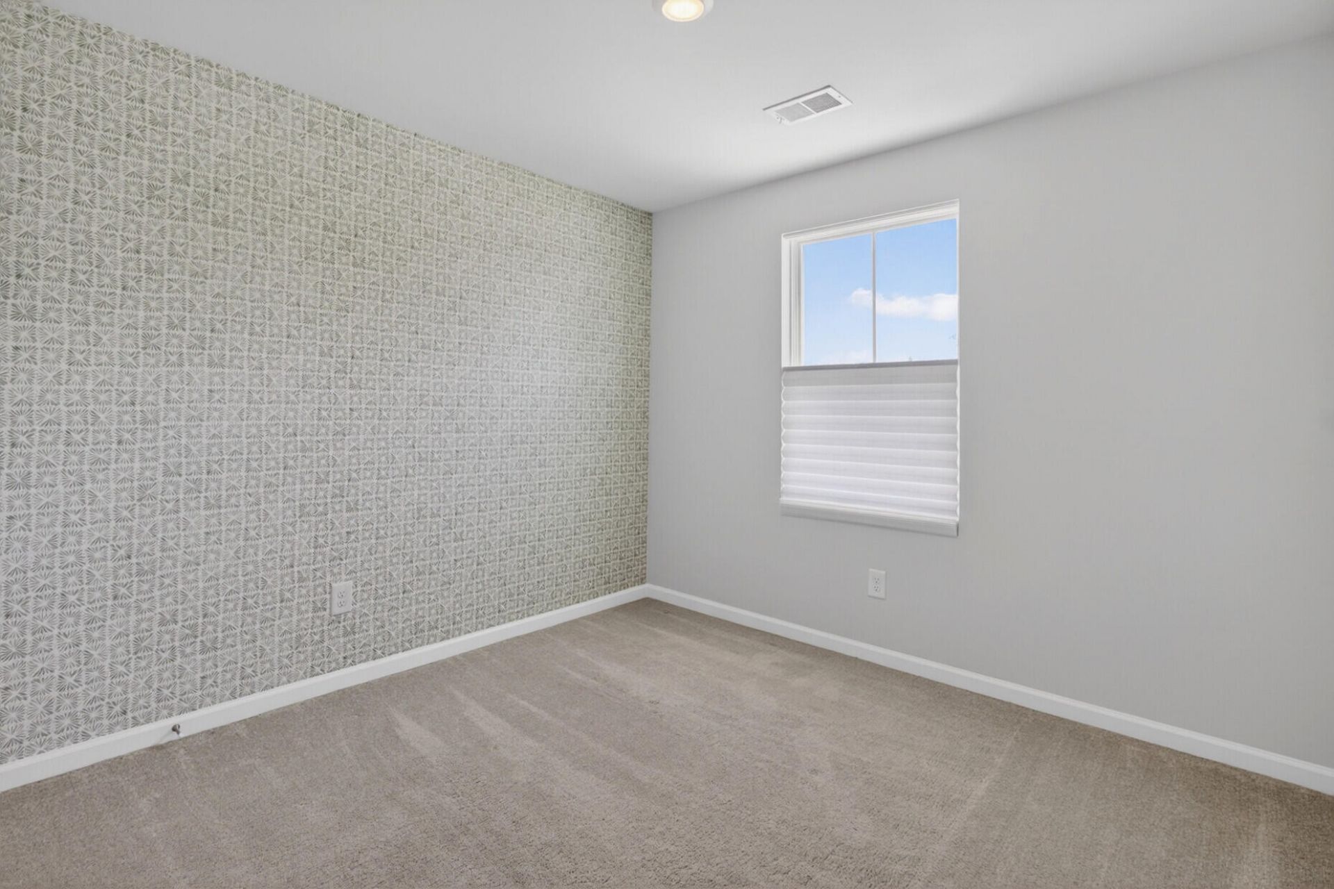 123 Vistawood Drive Photo 31