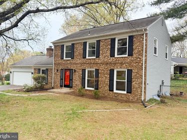 5400 ELLZEY DRIVE, FAIRFAX, VA 22032
