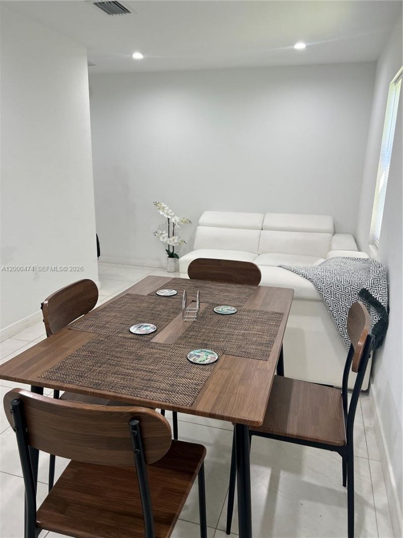 2954 NW 57th St, Unit 2954, Miami, FL 33142 Photo