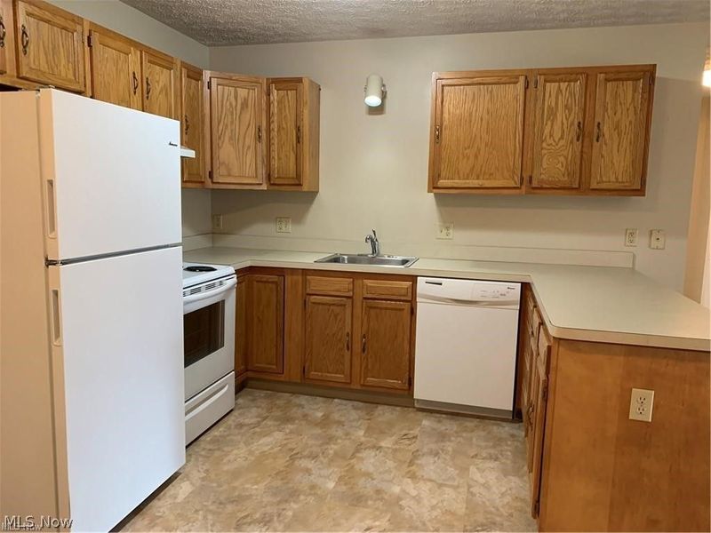 1825 5th Street, Cuyahoga Falls, OH 44221 Photo 12