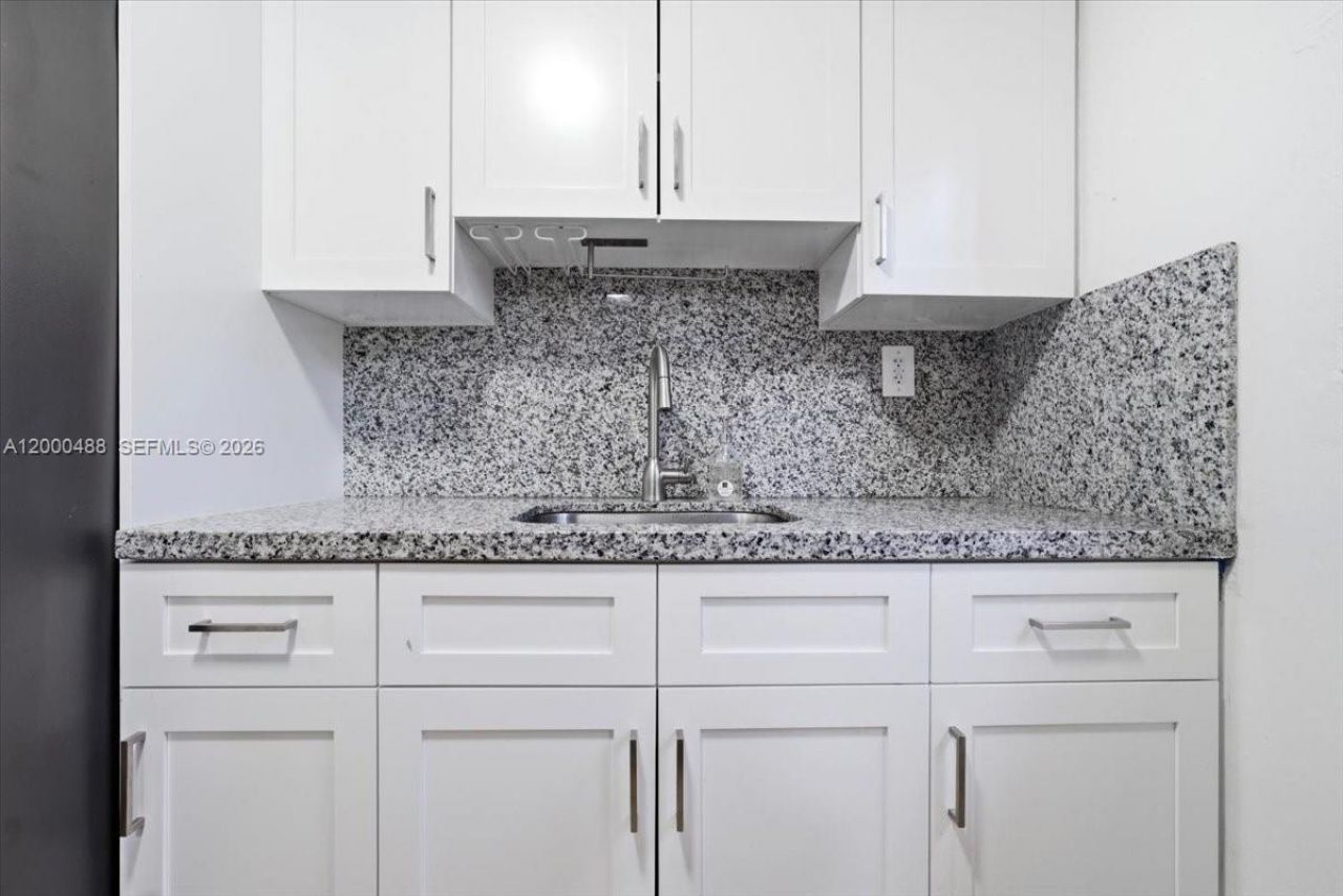 3522 SW 25th St, Unit 3522, Miami, FL 33133 Photo