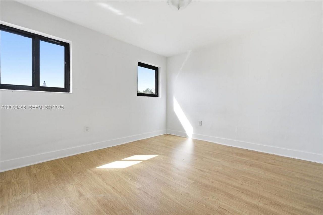 3522 SW 25th St, Unit 3522, Miami, FL 33133 Photo